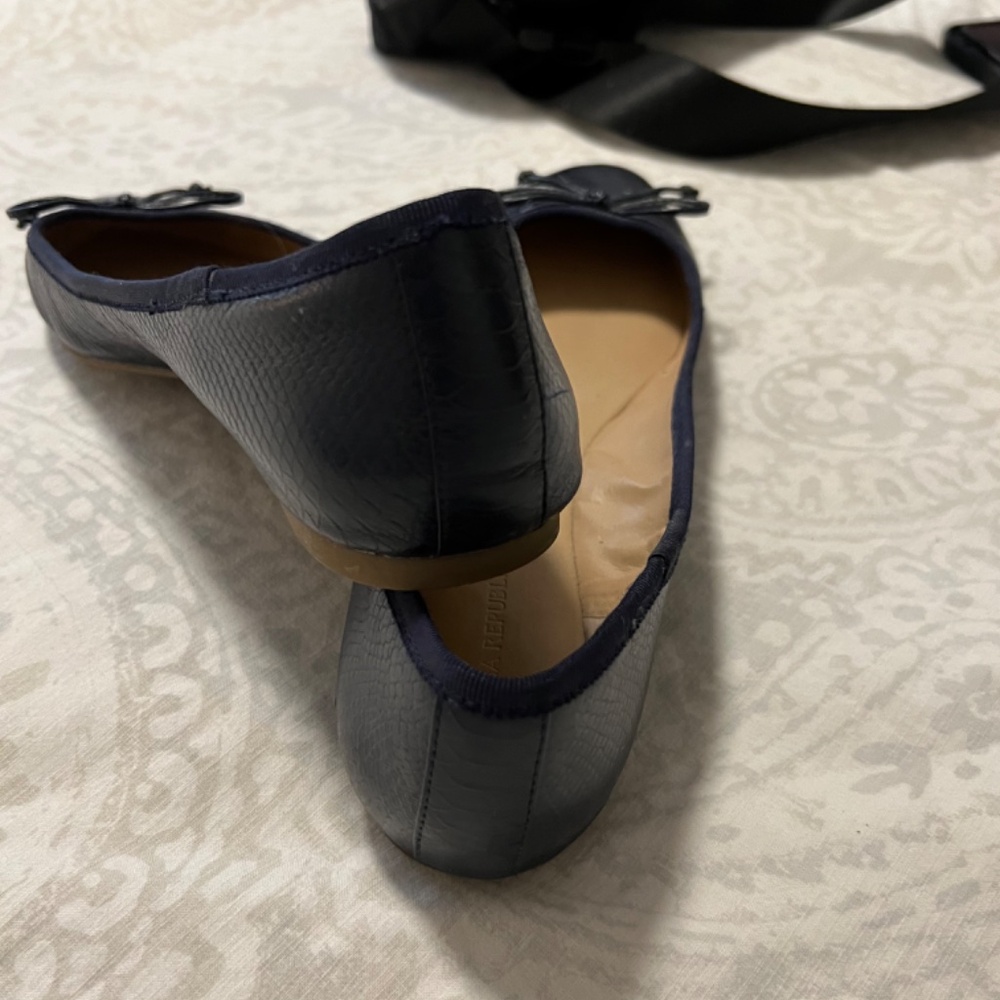 Banana Republic Ashley Ballet Shoes - Picture 2 of 5